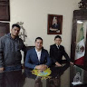 Meet your Posher, José a